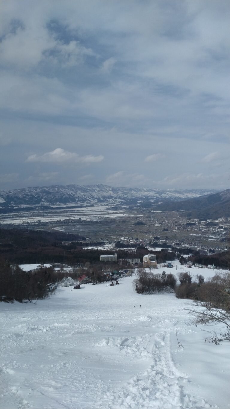 シーズン最後の雪遊び ─ ロマンスの神様で過ごす特別な週末