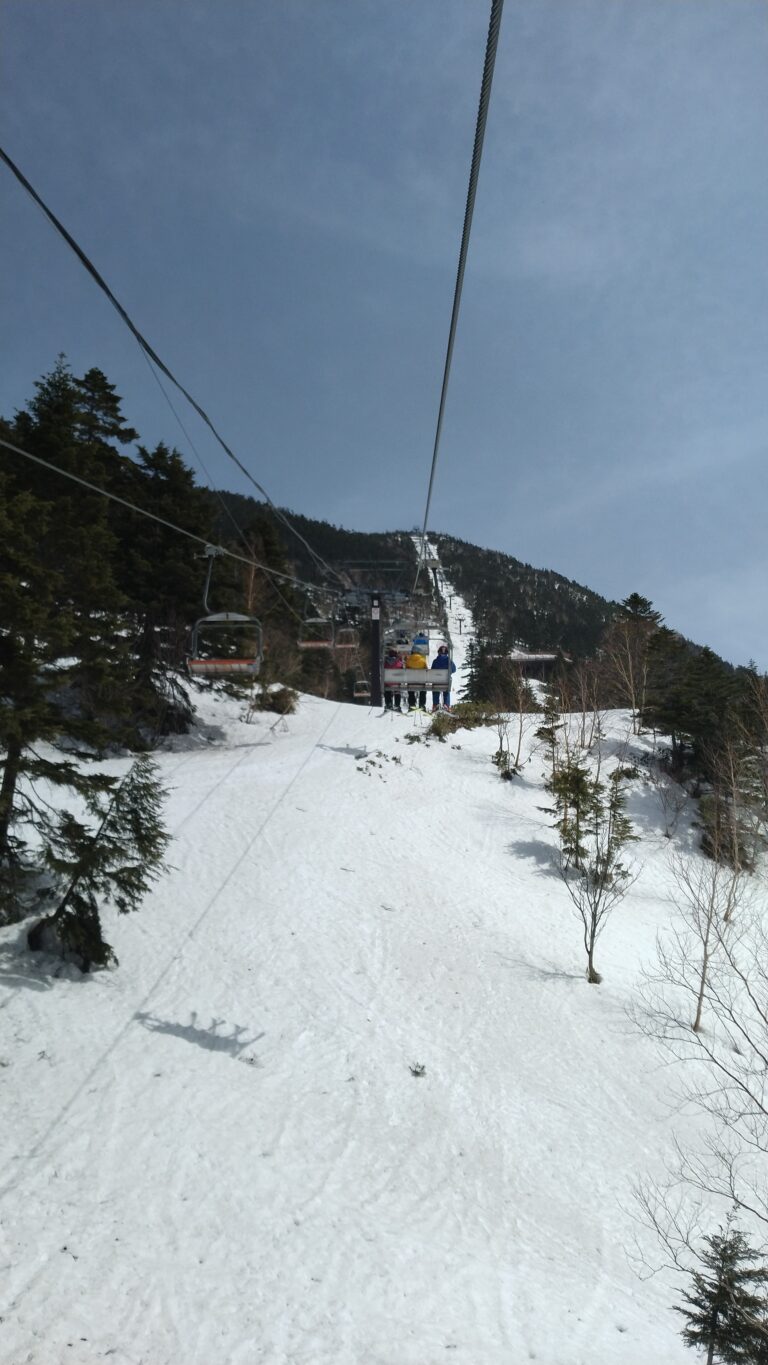 まさかの追加スキー！標高2300mの絶景パン屋で締めくくる本当のシーズン最終日 ─ 志賀高原 横手山スキー場