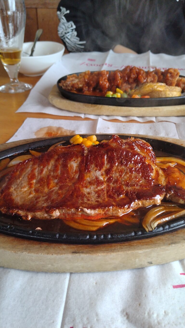 【スノーリゾート　ロマンスの神様(木島平スキー場)】オーベルジュ　グルービーで絶品ステーキランチを堪能！