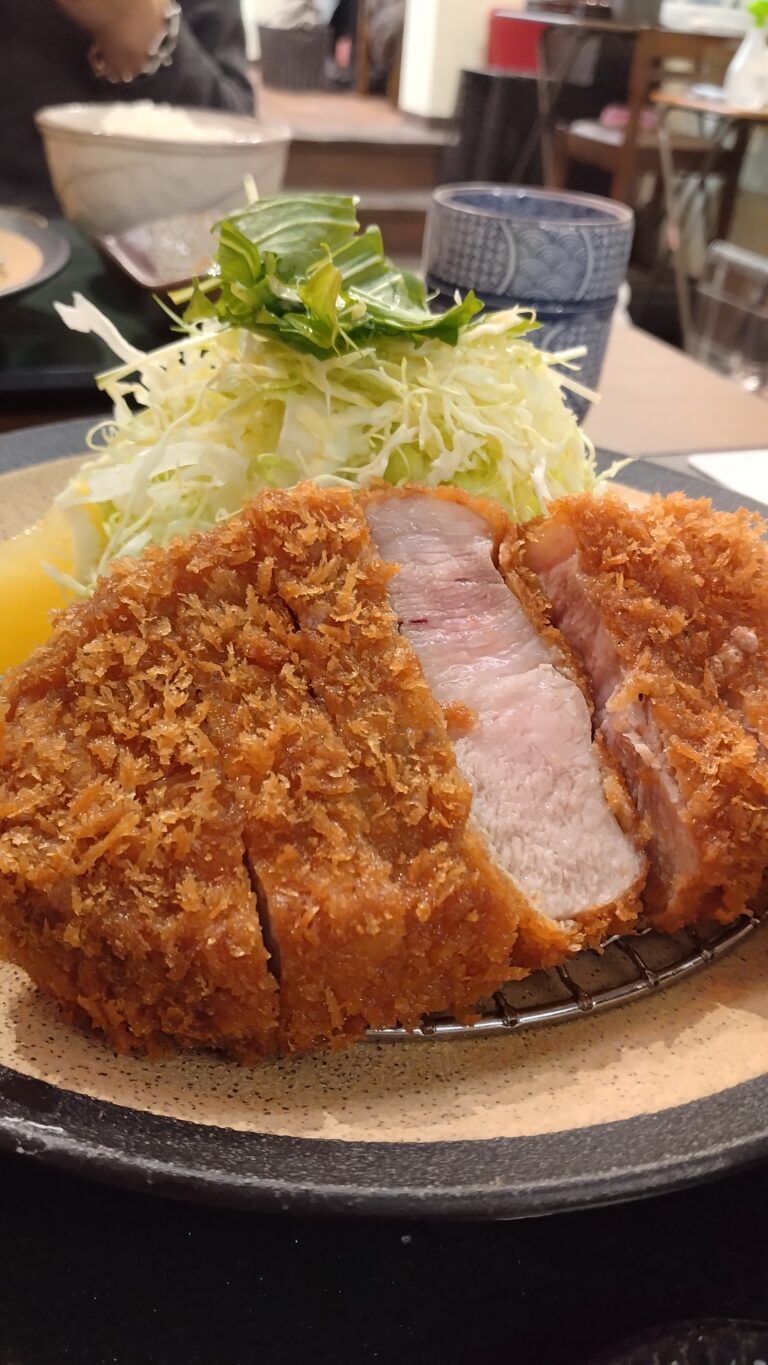 雪景色に魅せられて。朝スノボから善光寺まで、長野の冬を満喫した一日