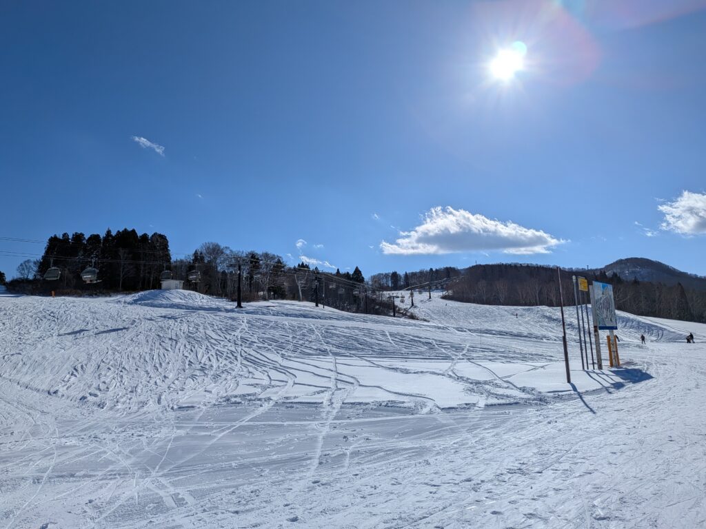 野沢温泉スキー場 快晴のゲレンデ全景 2025年12月