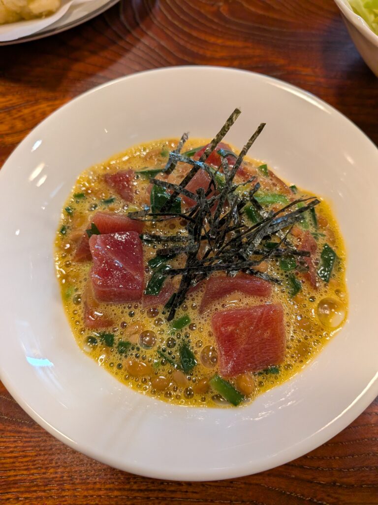 くいだおれ さとみ まぐろ納豆