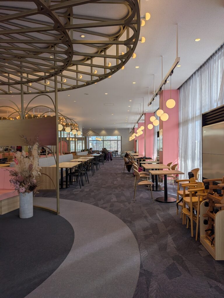 Romance no Kamisama Restaurant interior - seating area