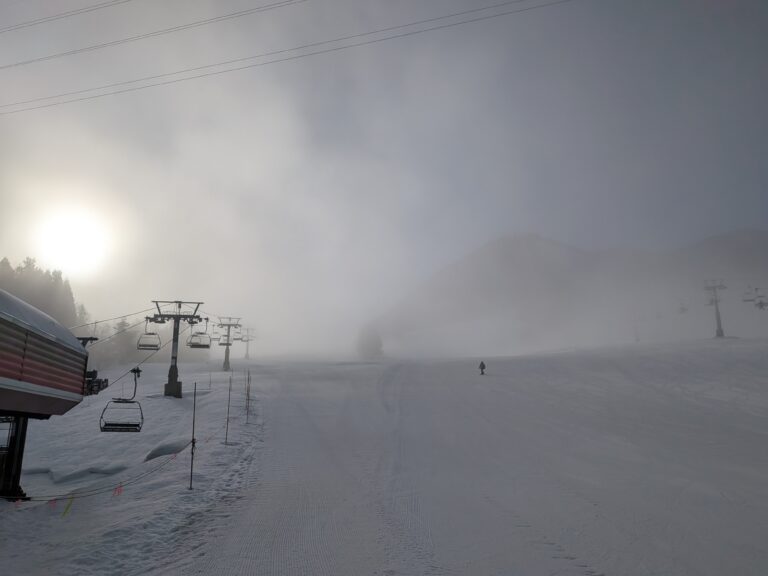 スノーリゾート ロマンスの神様（木島平スキー場）｜霧スタート→雲海→晴れ！2026年1月17日（土）・18日（日）スノボ滑走レポ