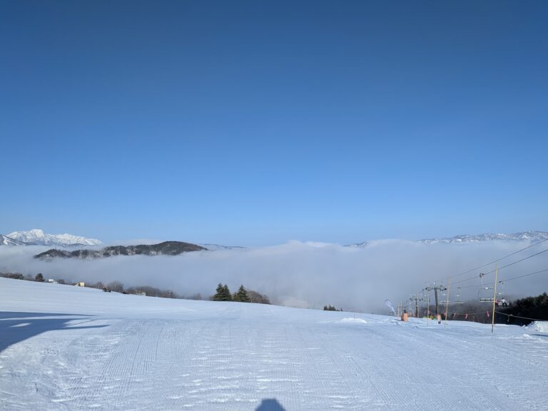 Beautiful sea of clouds at Kijimadaira Ski Resort