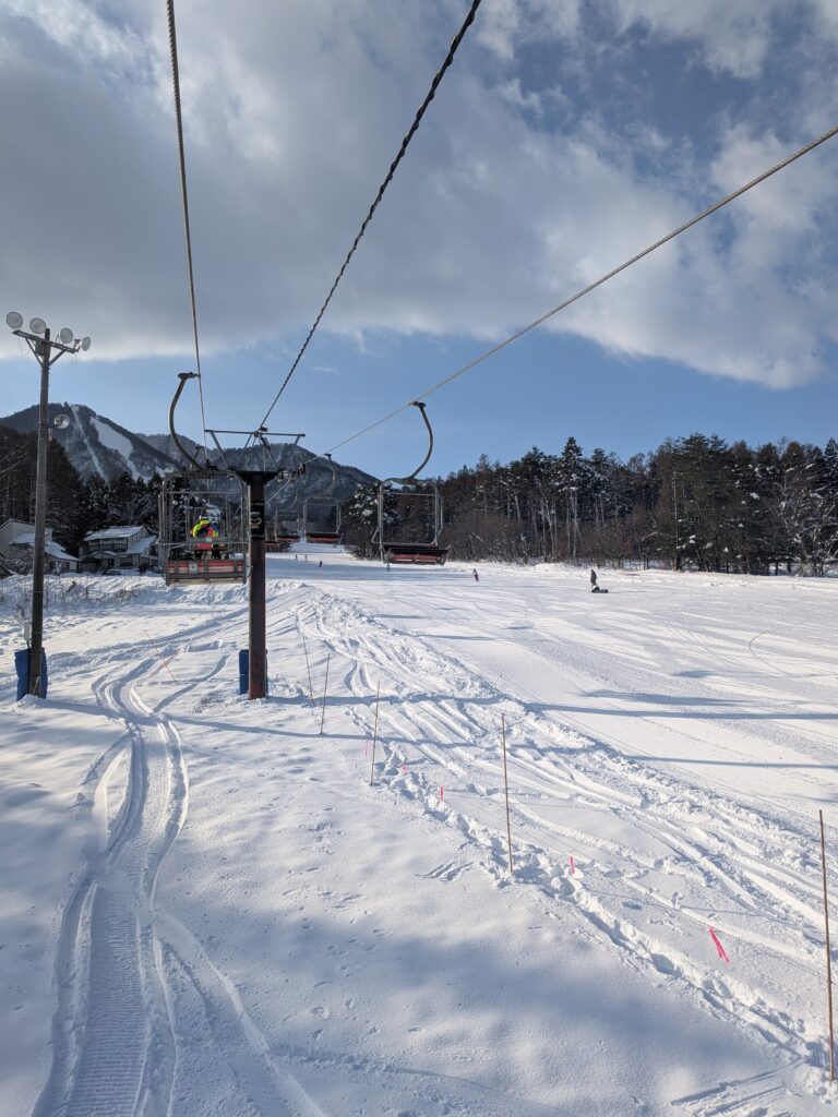 ロマンスの神様 ファミリーコース 圧雪バーン