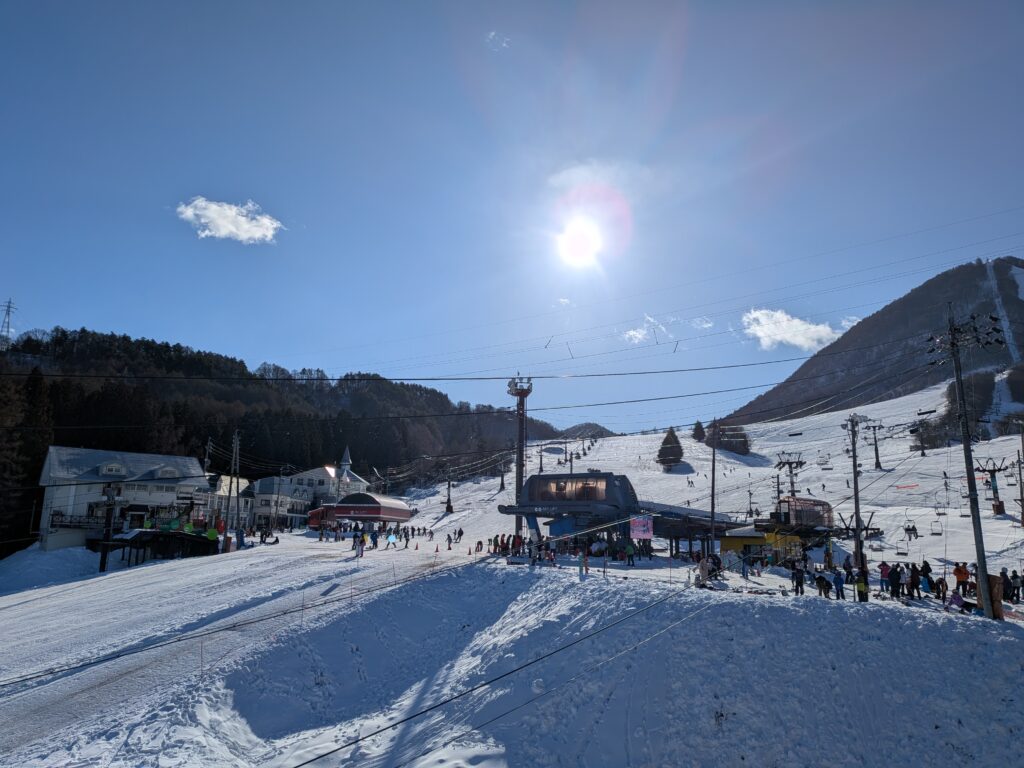 スノーリゾート ロマンスの神様 ベースエリア