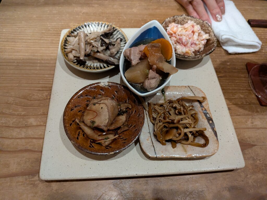 ワレもこウ　おばんざい5種盛り