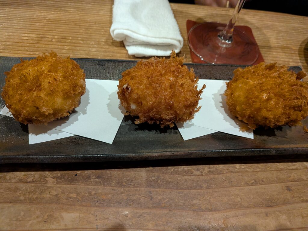 ワレもこウ　蟹のクリームコロッケ