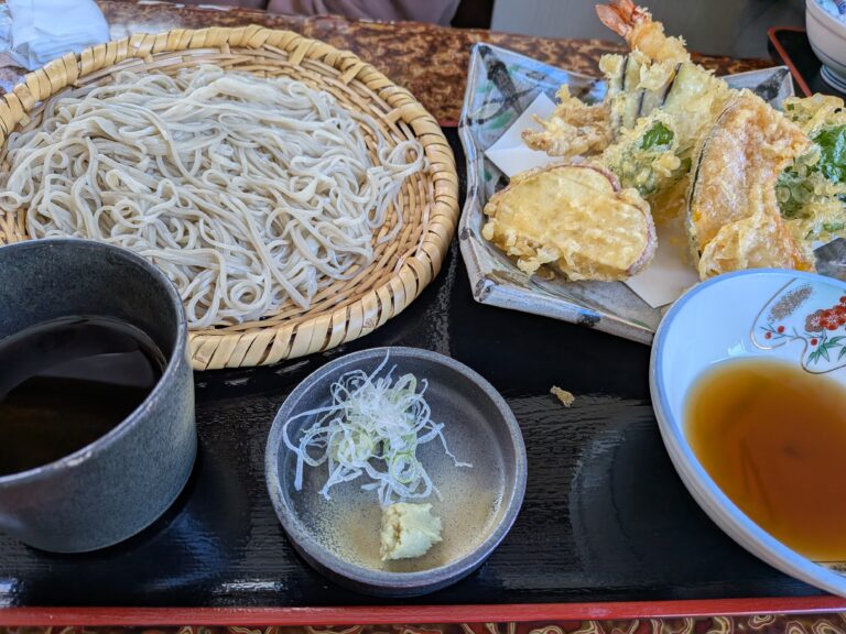 Ten-zaru tempura soba set at Sobakouan Sasa