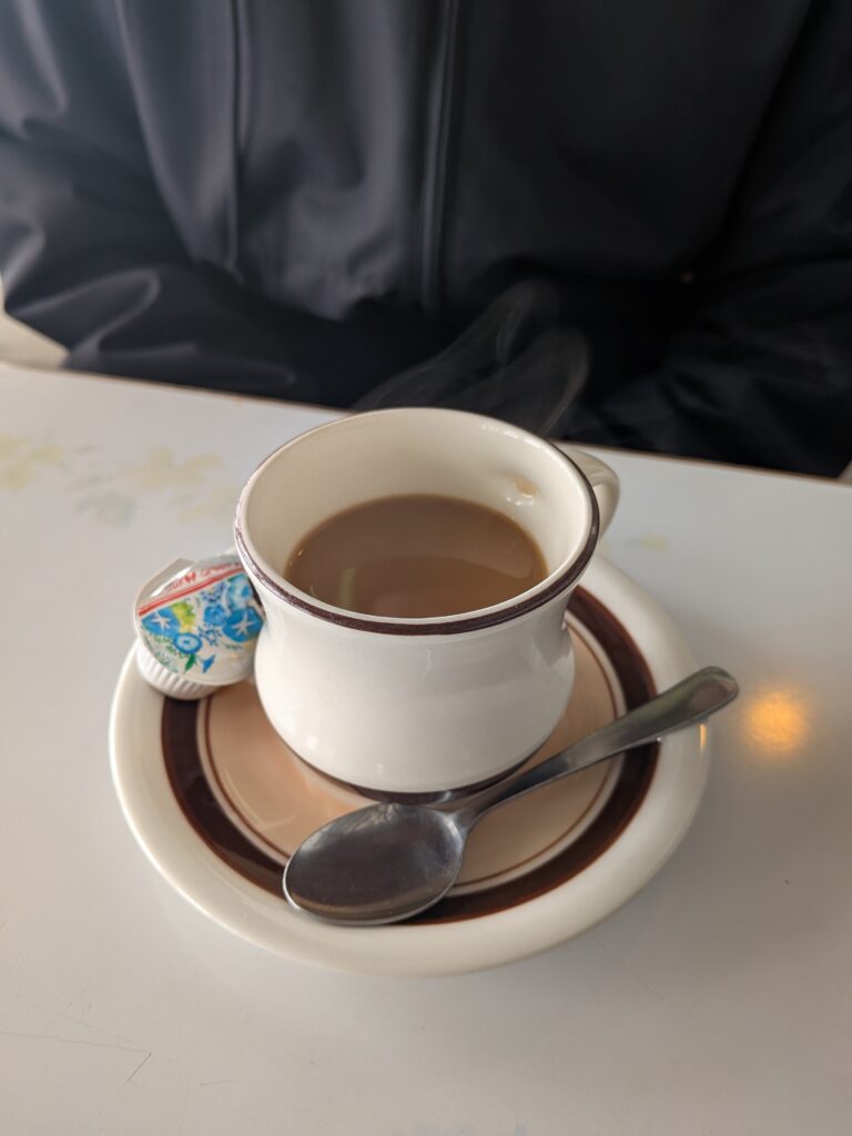 ファミリーレスト銀嶺　ホットコーヒー