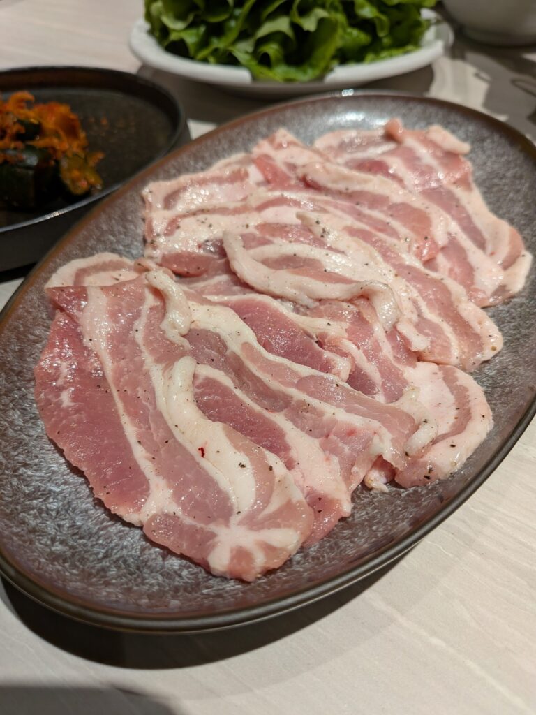 焼肉ドラゴン produced by ジャンボ みゆきポークカルビ